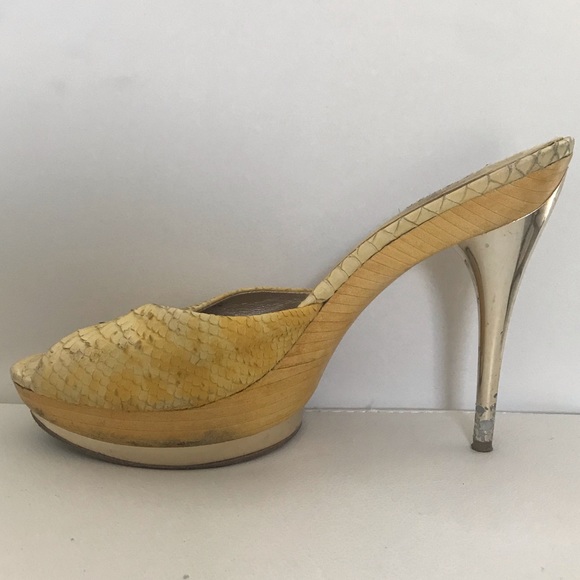 {Marciano} - Platform Heels - Picture 6 of 6